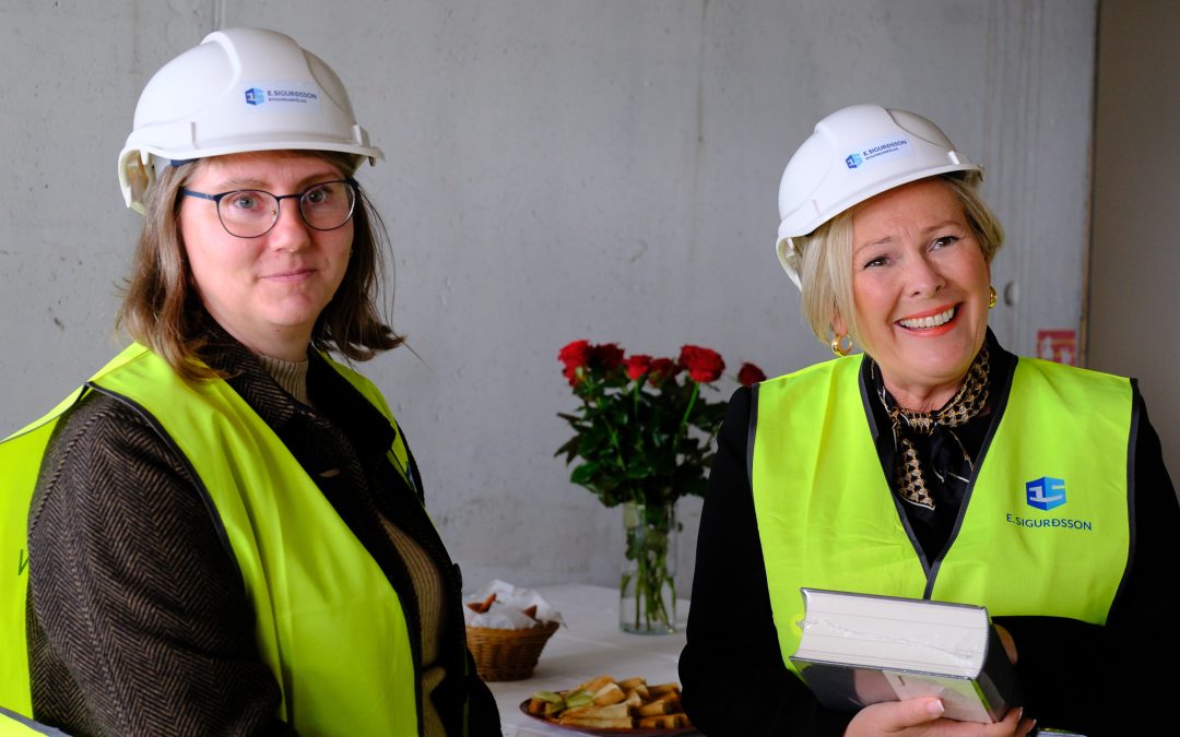 Frú Halla Tómasdóttir sækir Náttúruminjasafn Íslands heim