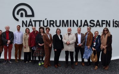 Ráðherra menningarmála sækir Náttúruminjasafn Íslands heim